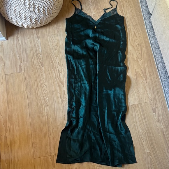 Intimissimi Dark Green Lace Slip